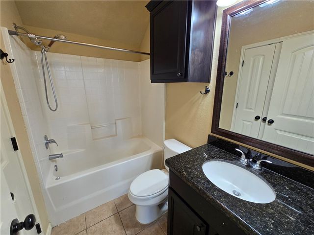403 Momma Bear Drive, College Station, TX 77845
