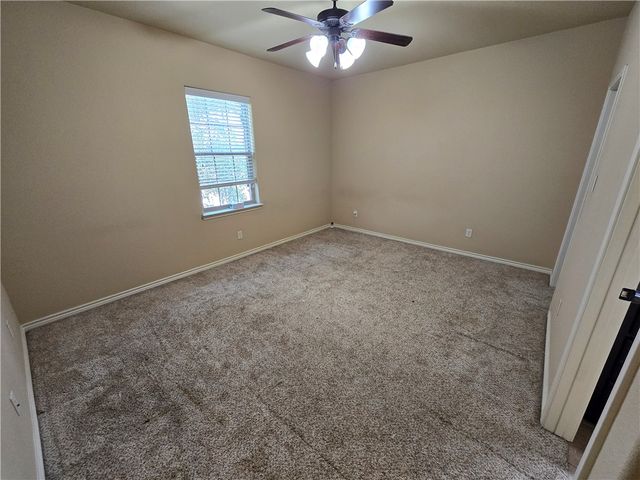 403 Momma Bear Drive, College Station, TX 77845