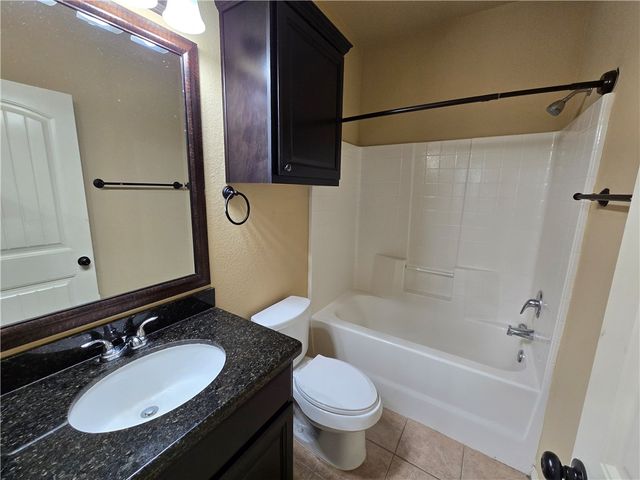 403 Momma Bear Drive, College Station, TX 77845