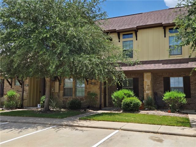 403 Momma Bear Drive, College Station, TX 77845