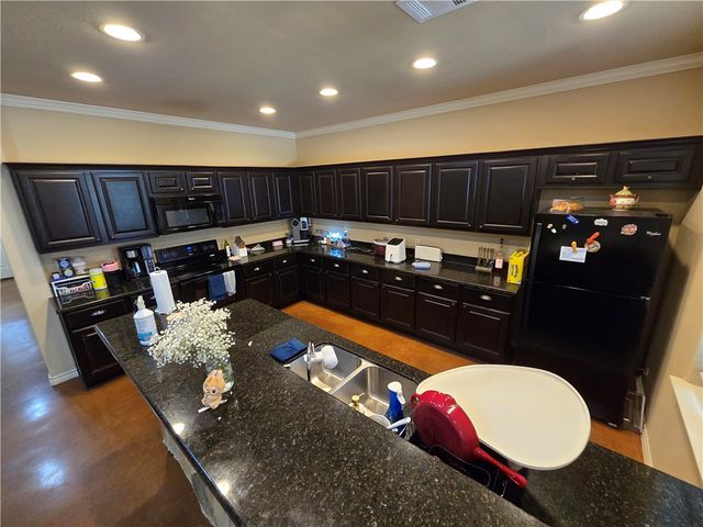 403 Momma Bear Drive, College Station, TX 77845