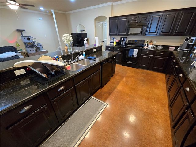 403 Momma Bear Drive, College Station, TX 77845