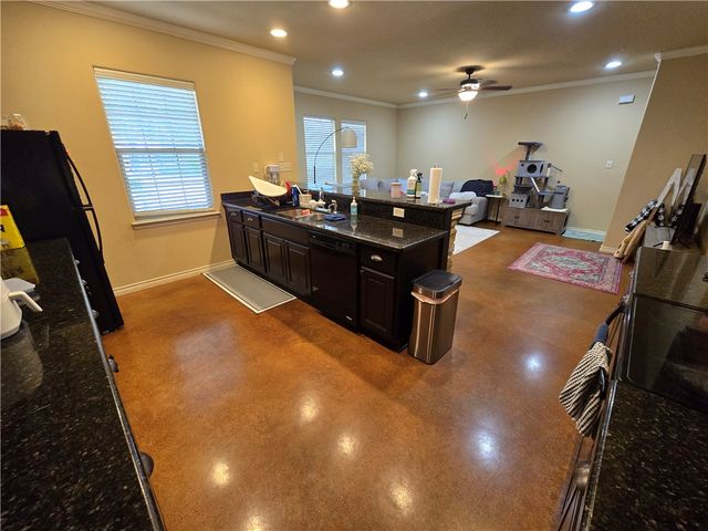 403 Momma Bear Drive, College Station, TX 77845