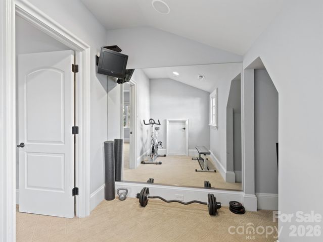 229 Wrenwood Lane, Charlotte, NC 28211