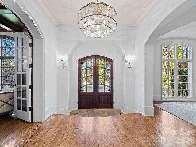 229 Wrenwood Lane, Charlotte, NC 28211