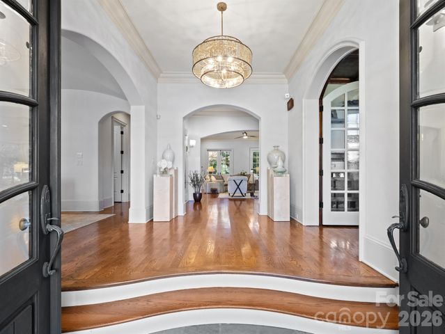 229 Wrenwood Lane, Charlotte, NC 28211