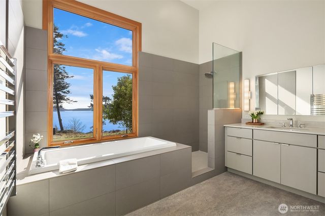 346 Thatcher Pass Rd, Decatur Island, WA 98221