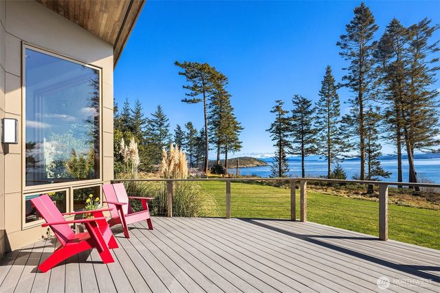 346 Thatcher Pass Rd, Decatur Island, WA 98221