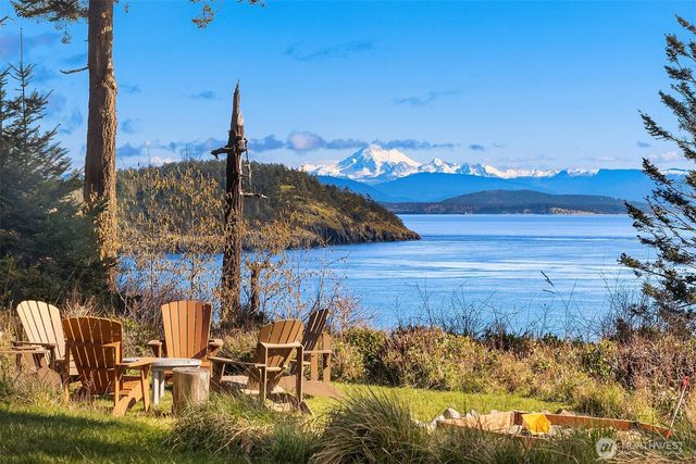 346 Thatcher Pass Rd, Decatur Island, WA 98221