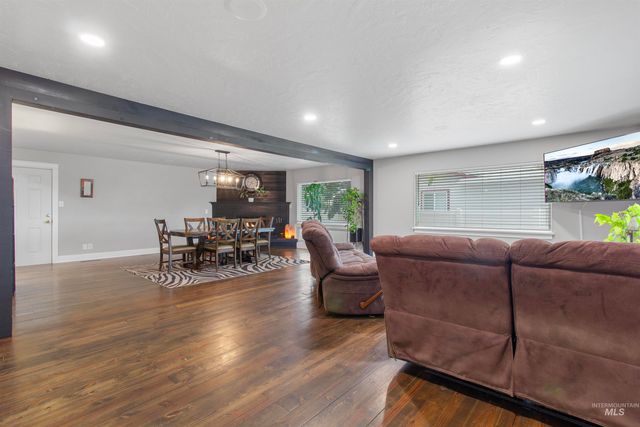 1968 Falls Ave E, Twin Falls, ID 83301