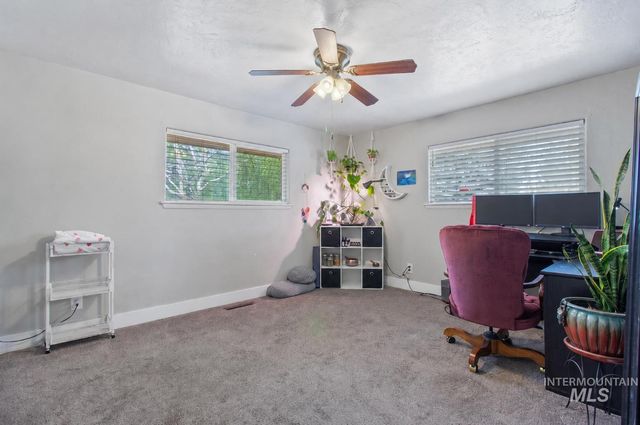 1968 Falls Ave E, Twin Falls, ID 83301