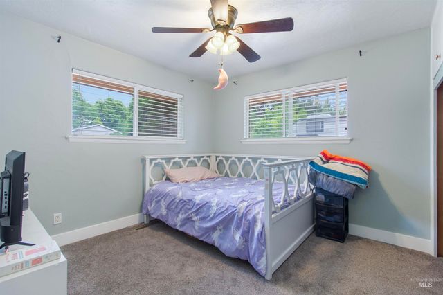 1968 Falls Ave E, Twin Falls, ID 83301