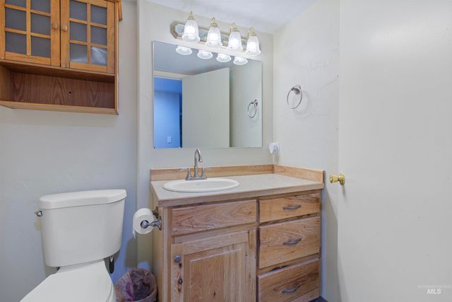 1968 Falls Ave E, Twin Falls, ID 83301