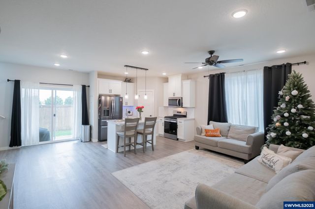 4959 Constellation Av NE, Salem, OR 97305