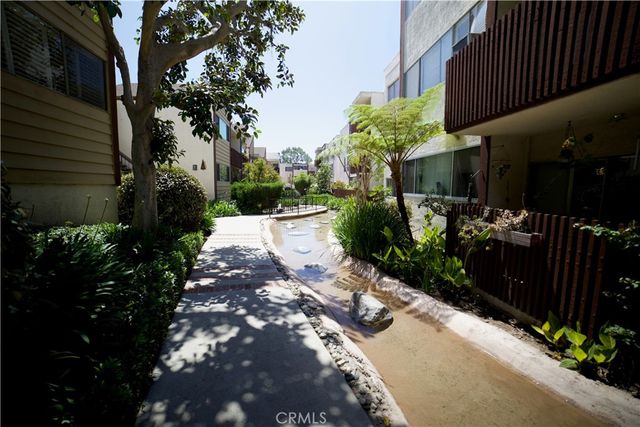 6050 Canterbury Drive F108, Culver City, CA 90230