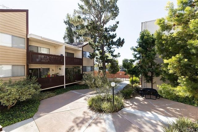 6050 Canterbury Drive F108, Culver City, CA 90230