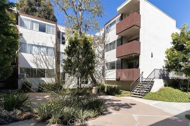 6050 Canterbury Drive F108, Culver City, CA 90230