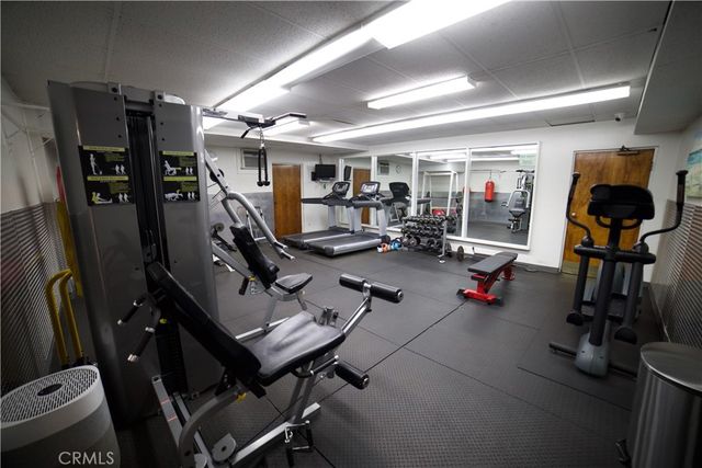 6050 Canterbury Drive F108, Culver City, CA 90230