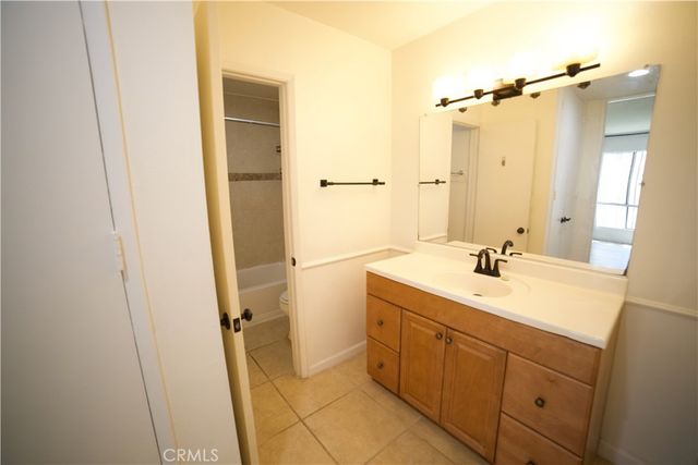 6050 Canterbury Drive F108, Culver City, CA 90230