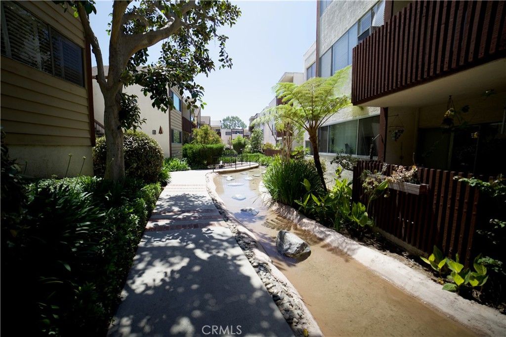 Image 16 of property listing at 6050 Canterbury Drive F108, Culver City, CA 90230