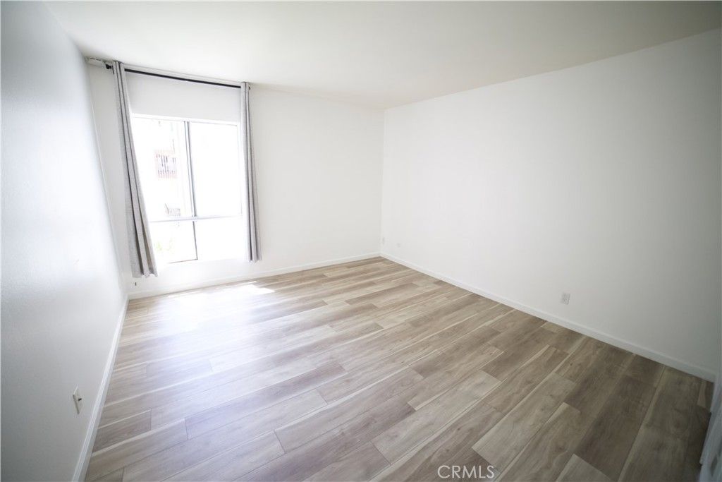 Image 7 of property listing at 6050 Canterbury Drive F108, Culver City, CA 90230
