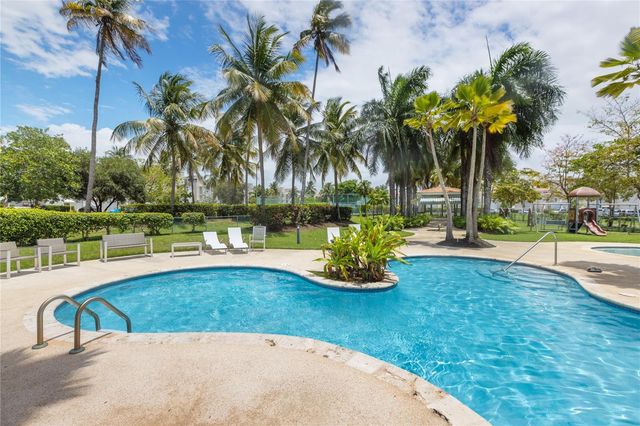 87 VILLAS DE GOLF ESTE, Dorado, PR 00646