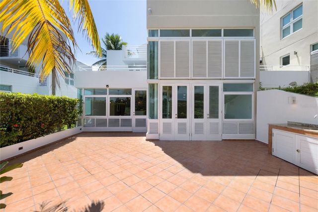 87 VILLAS DE GOLF ESTE, Dorado, PR 00646