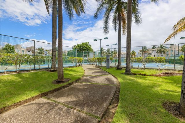 87 VILLAS DE GOLF ESTE, Dorado, PR 00646