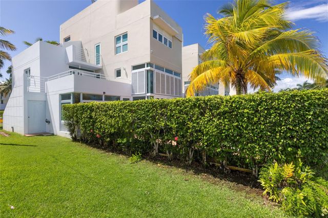 87 VILLAS DE GOLF ESTE, Dorado, PR 00646