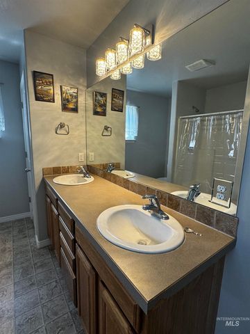 1173 Knoll Ridge Road, Twin Falls, ID 83301