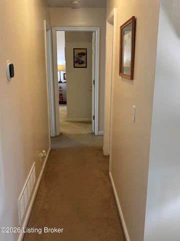 389 Spring House Ln, Louisville, KY 40229
