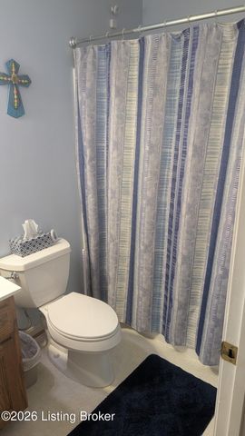 389 Spring House Ln, Louisville, KY 40229