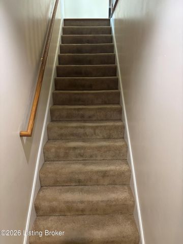 389 Spring House Ln, Louisville, KY 40229