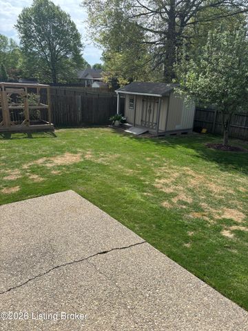 389 Spring House Ln, Louisville, KY 40229