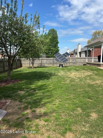 389 Spring House Ln, Louisville, KY 40229