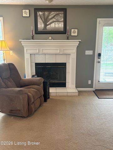 389 Spring House Ln, Louisville, KY 40229