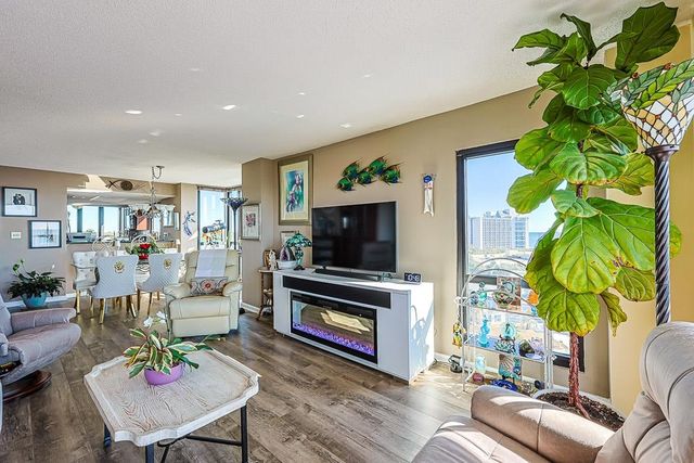 311 69th Ave N Apt 901, Myrtle Beach, SC 29572