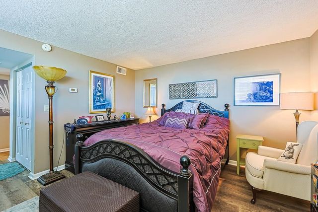 311 69th Ave N Apt 901, Myrtle Beach, SC 29572