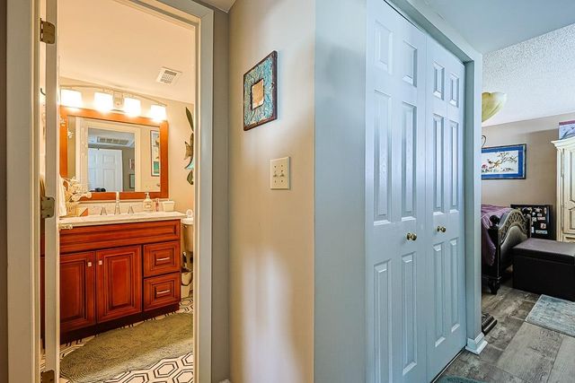 311 69th Ave N Apt 901, Myrtle Beach, SC 29572