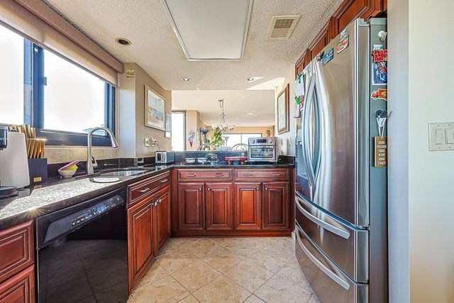 311 69th Ave N Apt 901, Myrtle Beach, SC 29572