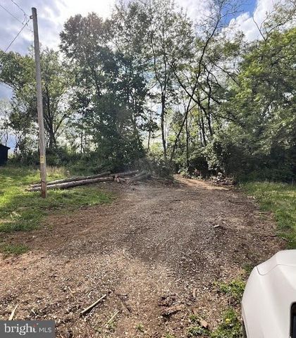 370, 382 KERNS ST, Inwood, WV 25428
