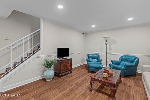 550 Post Road, 205, Ridgeland, MS 39157