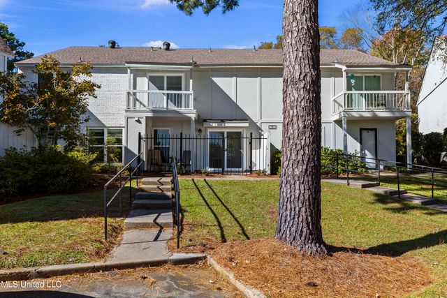 550 Post Road, 205, Ridgeland, MS 39157