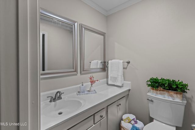 550 Post Road, 205, Ridgeland, MS 39157