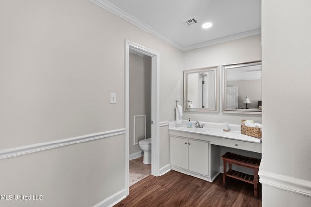 550 Post Road, 205, Ridgeland, MS 39157