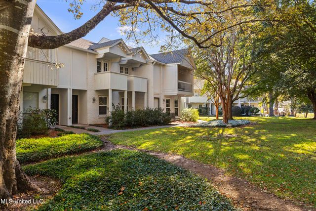 550 Post Road, 205, Ridgeland, MS 39157