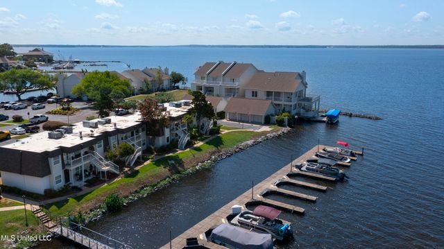 550 Post Road, 205, Ridgeland, MS 39157