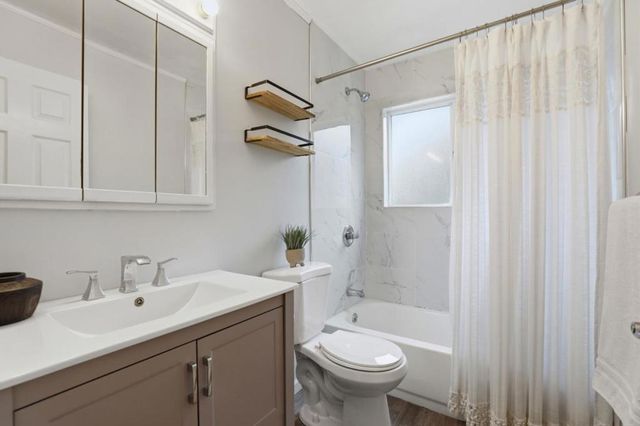 15845 Verde Drive, Salinas, CA 93907