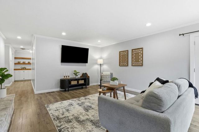 15845 Verde Drive, Salinas, CA 93907