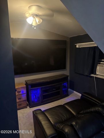 117 Driftway Road, Howell, NJ 07731